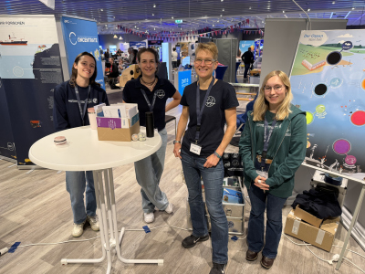 Helferinnen am Stand