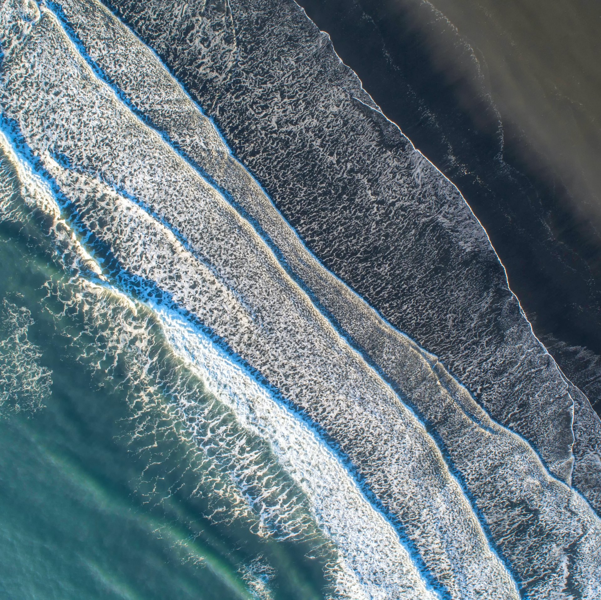 Das Meer von oben. (© Stockfoto / Magnifier)